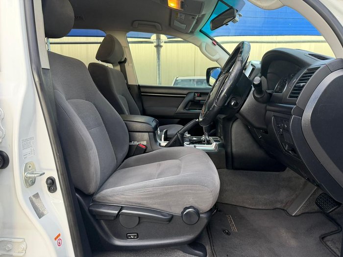 2017 Toyota Landcruiser GXL