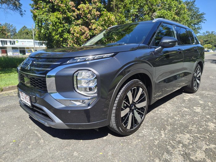 2025 Mitsubishi Outlander Exceed