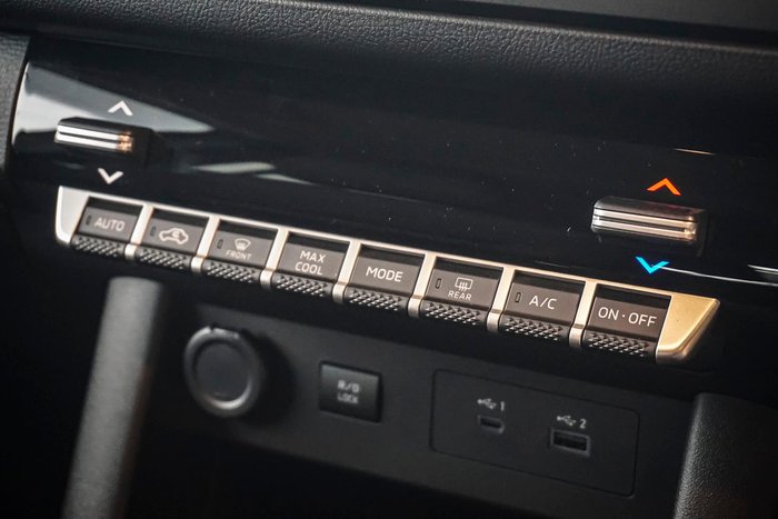 2026 Nissan Navara ST