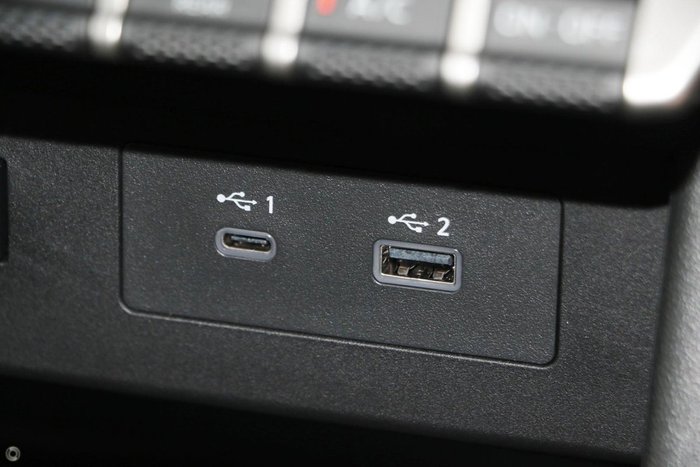 2026 Mitsubishi Triton GLX+