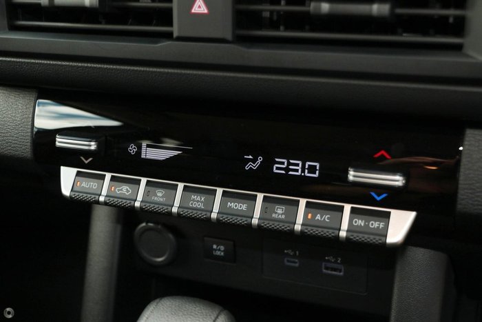 2026 Mitsubishi Triton GLX+