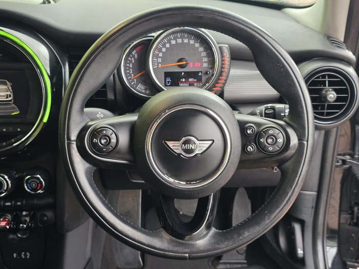2015 MINI Hatch Cooper F55 Midnight Black