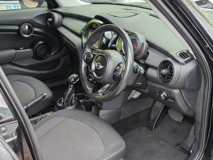 2015 MINI Hatch Cooper F55 Midnight Black