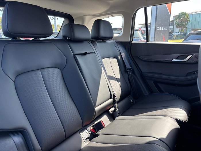 2026 Jaecoo J5 EV Summit