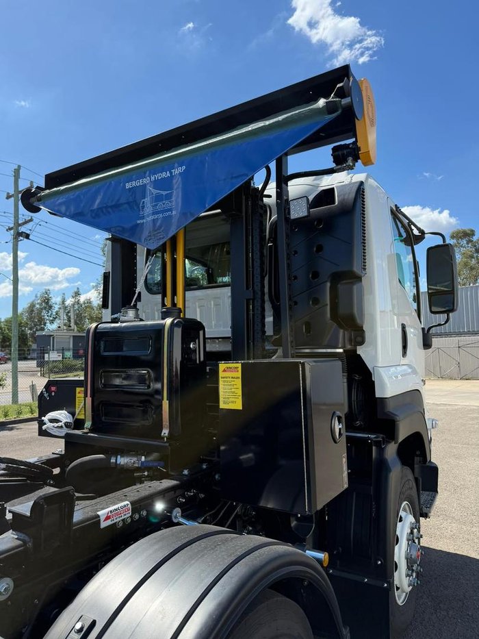 2025 Isuzu F Series FYJ 320-255 AT R60