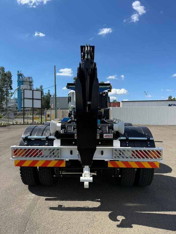 2025 Isuzu F Series FYJ 320-255 AT R60