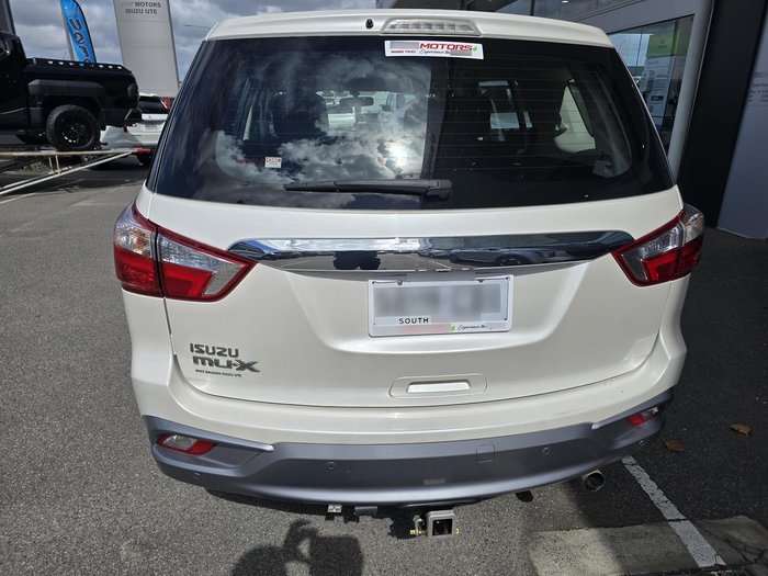 2019 Isuzu MU-X LS-M