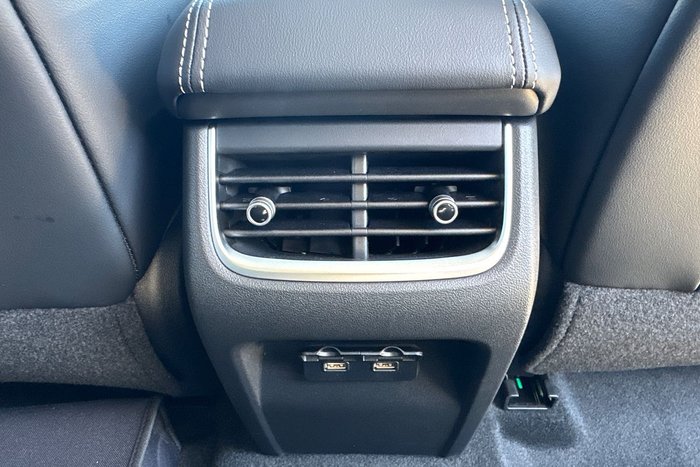 2026 GWM Tank 300 Ultra Hi4-T PHEV P01 4X4 Dual Range Pearl White (9F01)