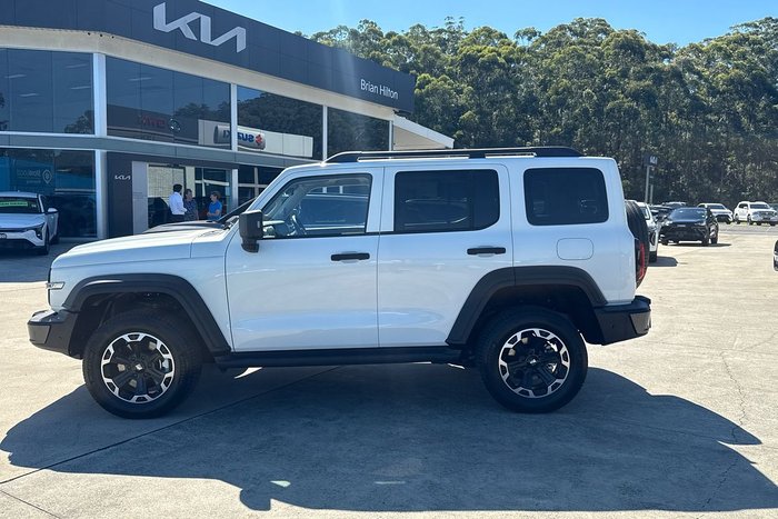 2026 GWM Tank 300 Ultra Hi4-T PHEV P01 4X4 Dual Range Pearl White (9F01)