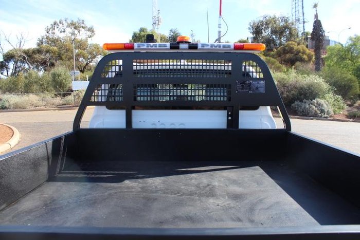 2022 Toyota Hilux SR