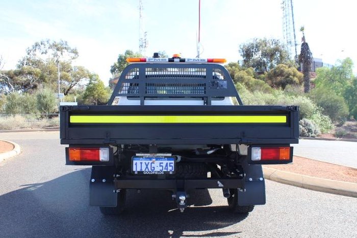 2022 Toyota Hilux SR