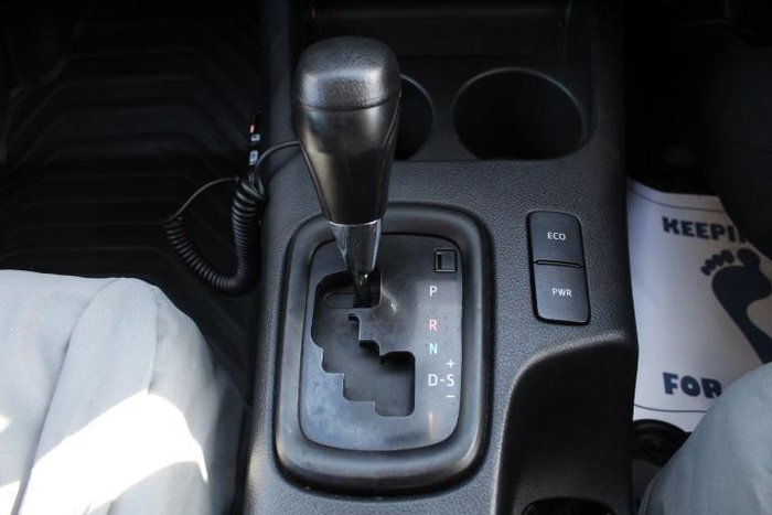 2022 Toyota Hilux SR