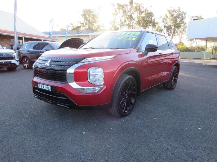 2023 Mitsubishi Outlander LS Black Edition