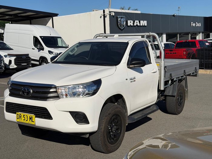 2024 Toyota Hilux SR
