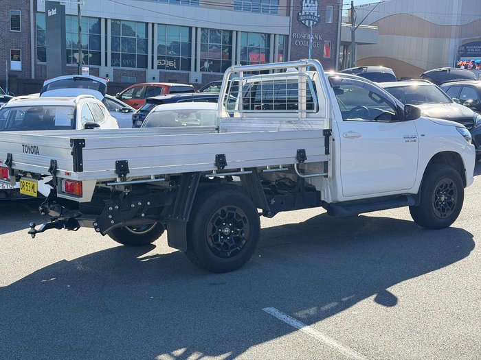 2024 Toyota Hilux SR