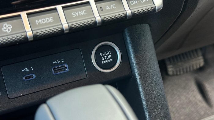 2026 Mitsubishi Triton GSR MV MY26 4X4 Dual Range White Diamond
