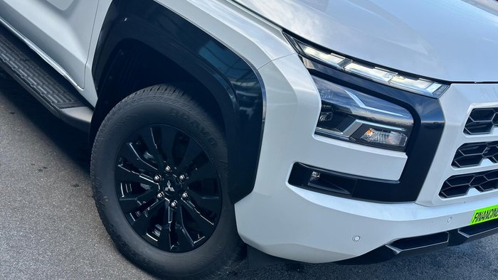 2025 Mitsubishi Triton GSR MV MY25 4X4 Dual Range White Diamond