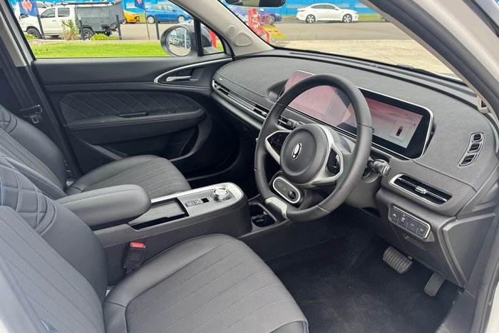 2025 GWM Ora Lux ES11 Hamilton White (9C01)