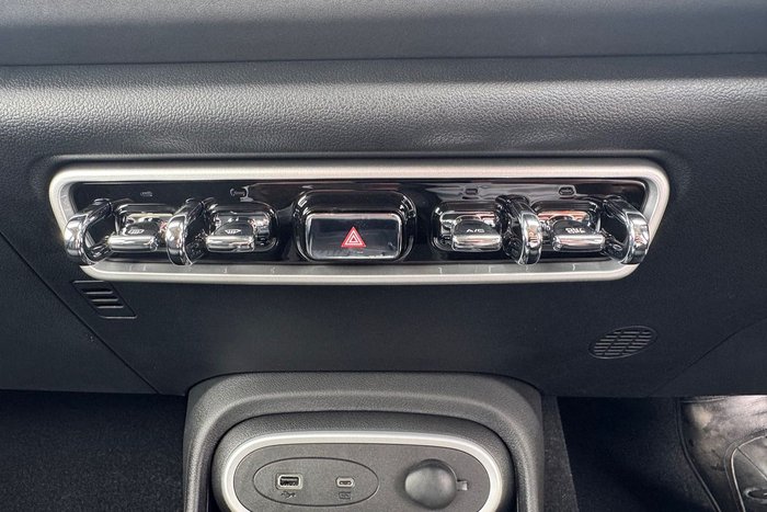 2025 GWM Ora Lux ES11 Hamilton White (9C01)