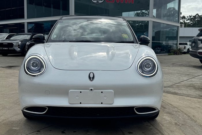 2025 GWM Ora Lux ES11 Hamilton White (9C01)