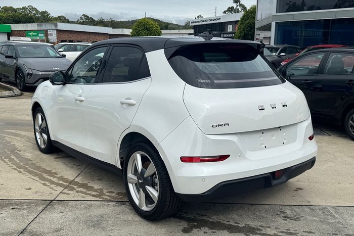 2025 GWM Ora Lux ES11 Hamilton White (9C01)