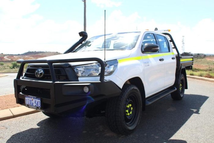 2022 Toyota Hilux SR