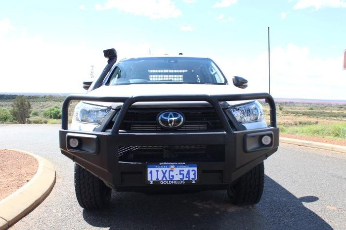 2022 Toyota Hilux SR