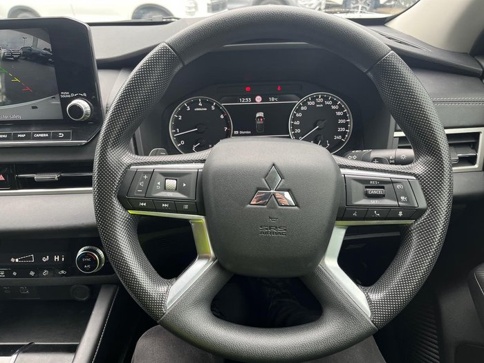2022 Mitsubishi Outlander ES