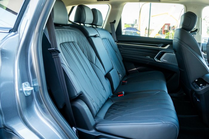 2025 LDV D90 Executive