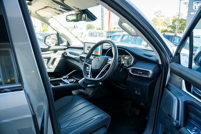 2025 LDV D90 Executive