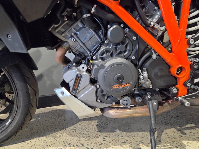 2017 Ktm 1290 SUPER DUKE GT SILVER