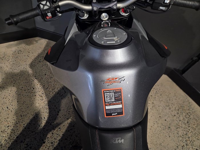2017 Ktm 1290 SUPER DUKE GT SILVER