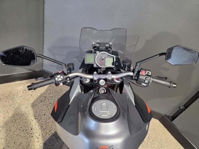 2017 Ktm 1290 SUPER DUKE GT SILVER