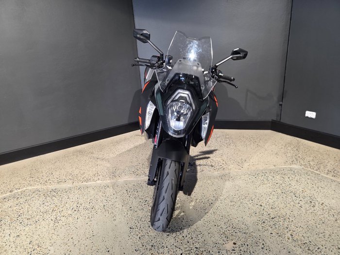2017 Ktm 1290 SUPER DUKE GT SILVER
