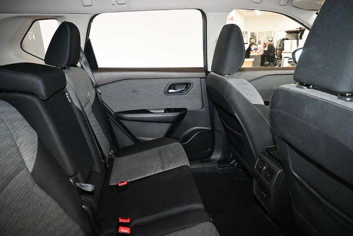 2023 Nissan X-TRAIL ST