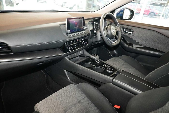 2024 Nissan X-TRAIL ST