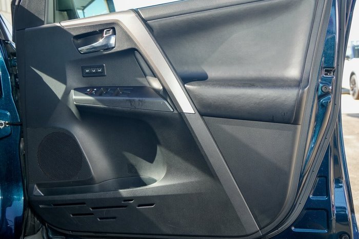 2017 Toyota RAV4 Cruiser