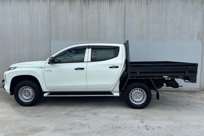 2021 Mitsubishi Triton GLX