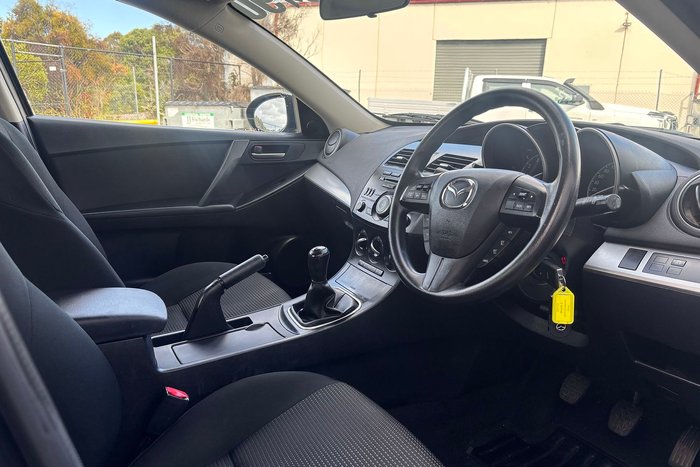 2012 Mazda 3 Neo