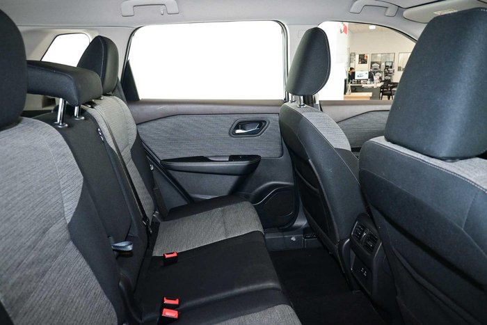 2023 Nissan X-TRAIL ST