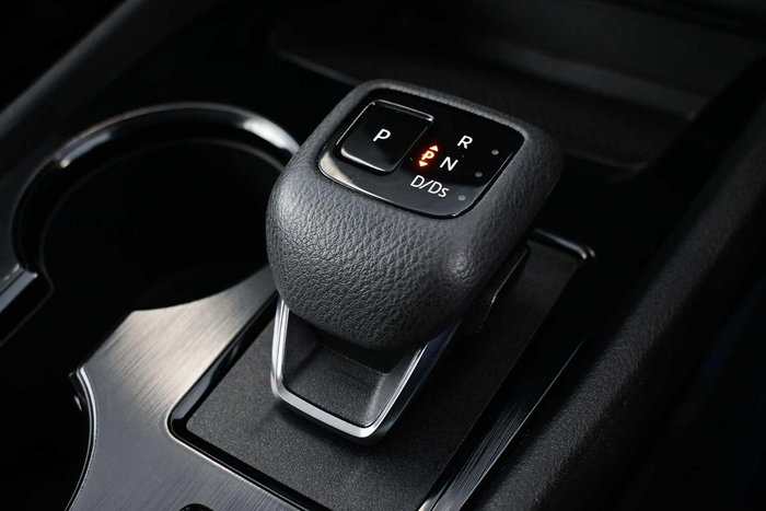 2023 Nissan X-TRAIL ST