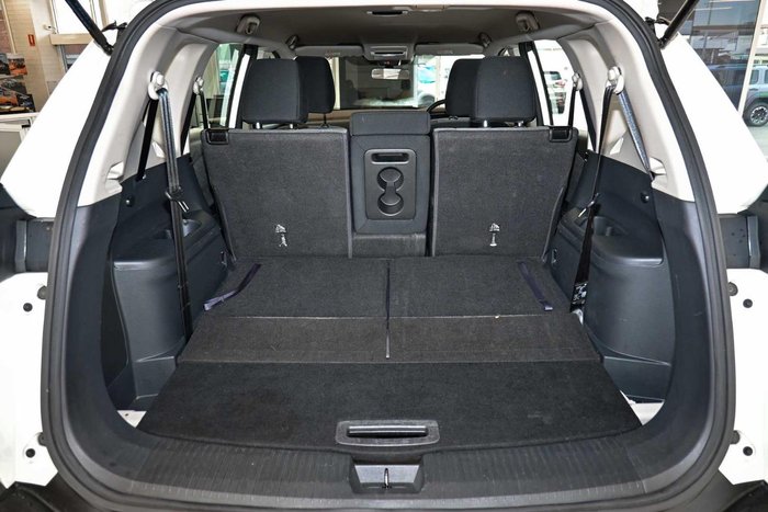 2023 Nissan X-TRAIL ST