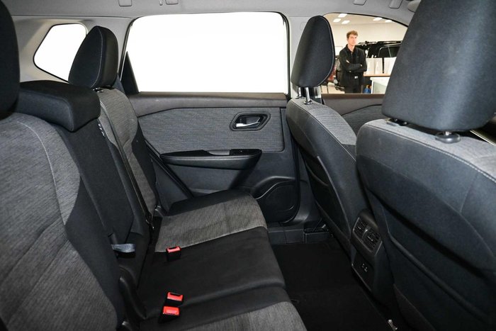 2023 Nissan X-TRAIL ST