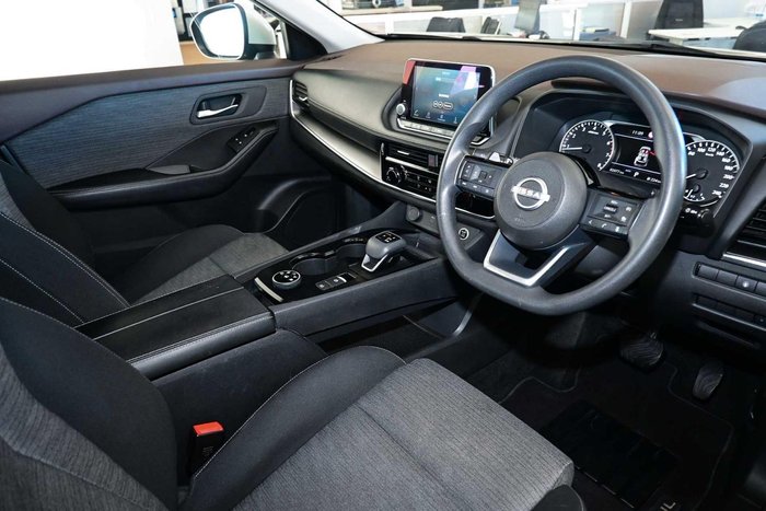 2024 Nissan X-TRAIL ST
