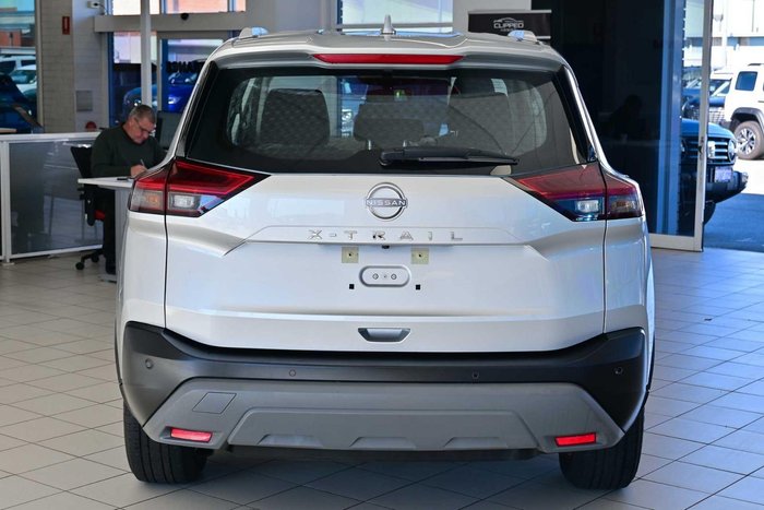2024 Nissan X-TRAIL ST