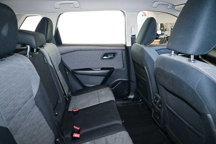 2024 Nissan X-TRAIL ST