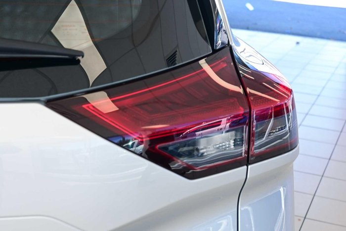 2024 Nissan X-TRAIL ST