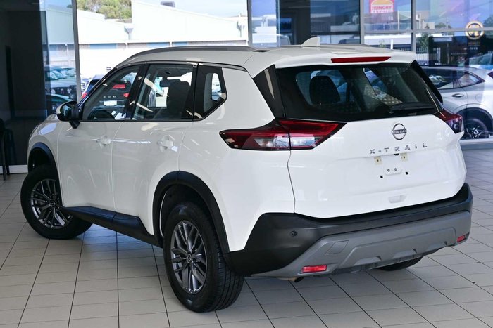 2024 Nissan X-TRAIL ST