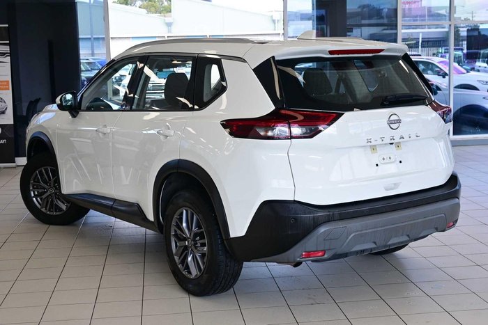 2024 Nissan X-TRAIL ST