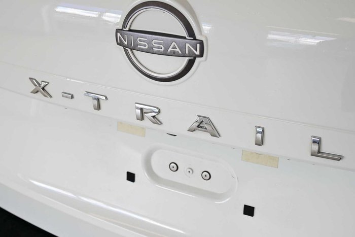 2024 Nissan X-TRAIL ST